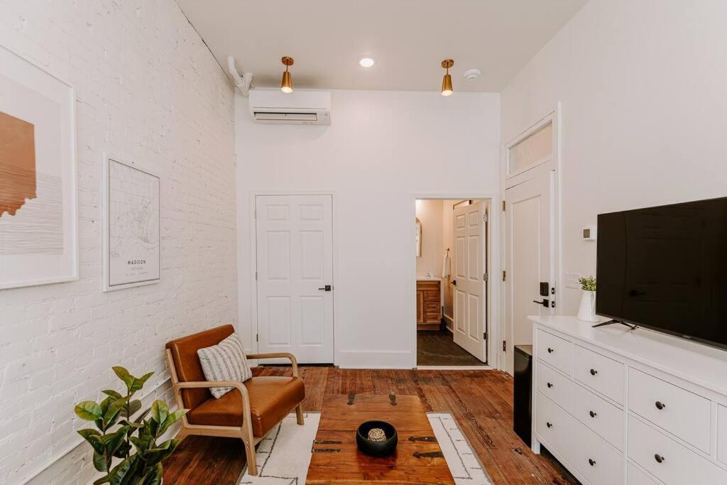 East Main Lofts - Farmhouse 204 Madison Zewnętrze zdjęcie